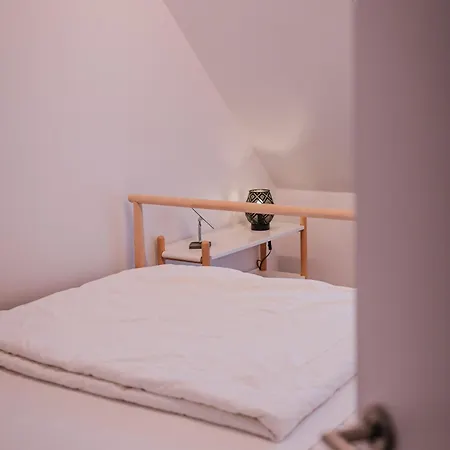 Rozenhof Apartment *